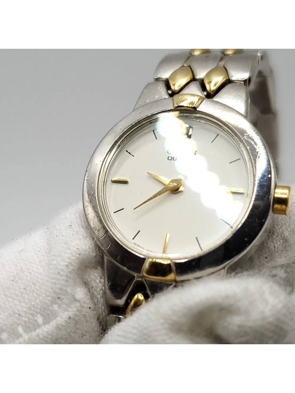 Citizen Quartz Womens Watch 20mm Two-Tone White Dial New Battery